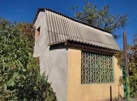 Продается уютная, ухоженная двухэтажная дача 37 кв.м. на участке...