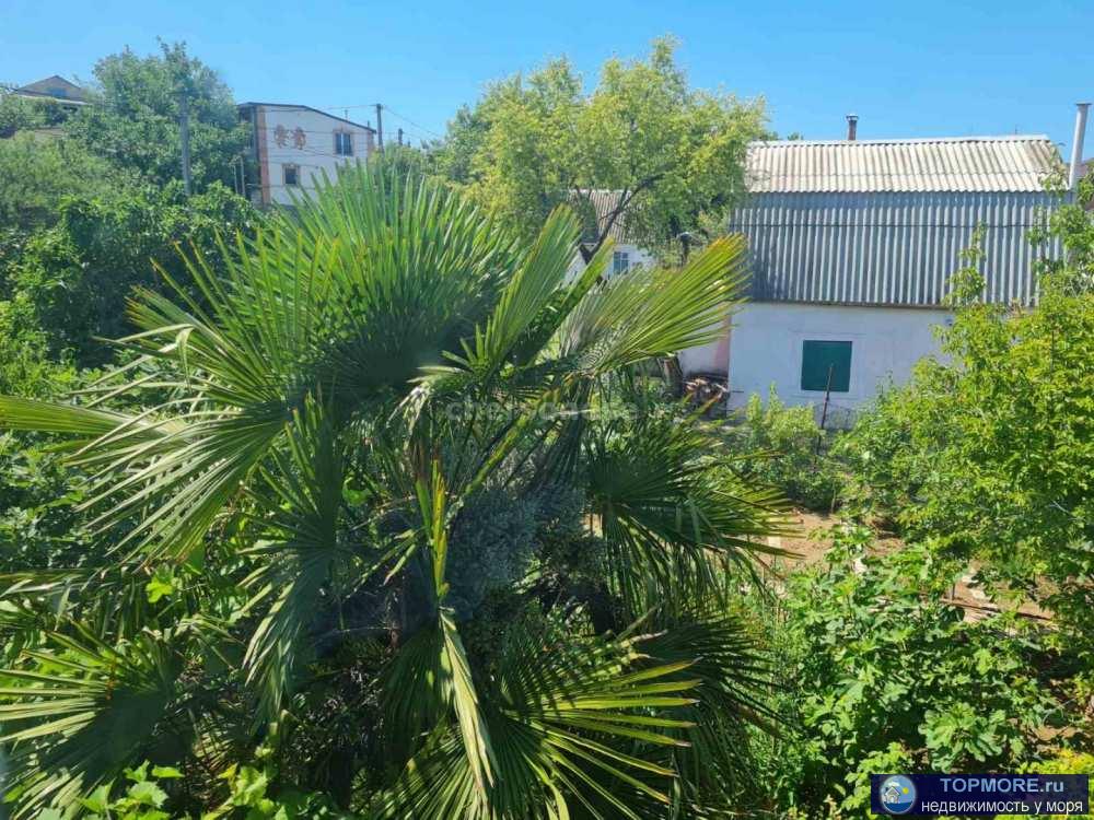 Продается двухэтажный дом-дача 120 кв.м, на участке земли 5,6 сотки СНТ "Бентос", Казачка. До остановки,...