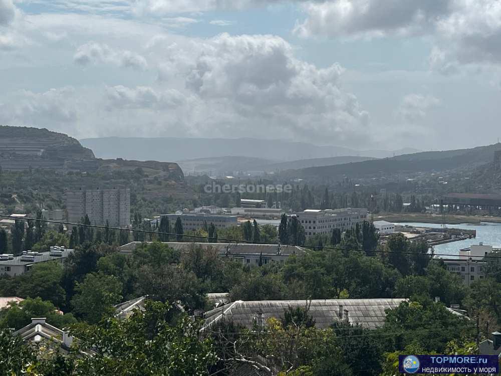 Продаётся видовой земельный участок 5 соток Ижс, свет заведён , вода , газ по границе участка.  С участка открывается... - 2