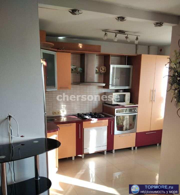 Сдается  уютная двухкомнатная квартира на улице Генерала Мельника 1 (Нахимовский округ).  В квартире есть все...