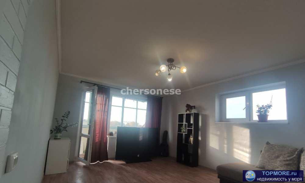 Продается светлая, двухкомнатная квартира с видом на море и Парк Учкуевка. В доме сделан косметический ремонт... - 2