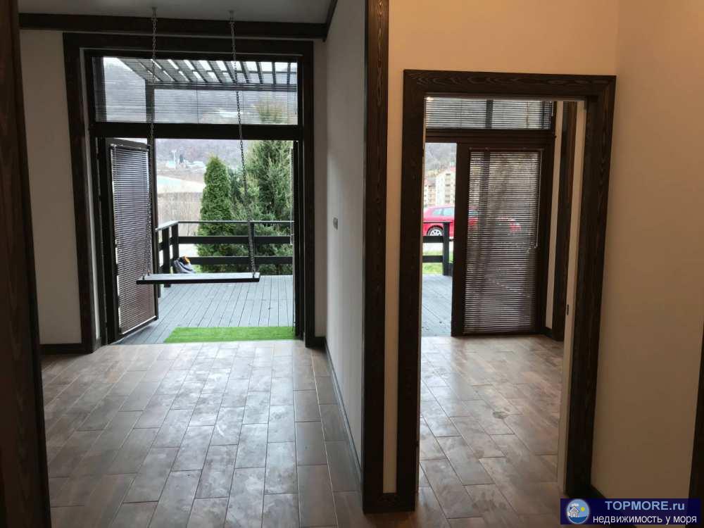 Лот № 110648. Восхитительная полноценная однокомнатная квартира (нежилое помещение) 36,6 кв.м. с ремонтом. Панорамное...