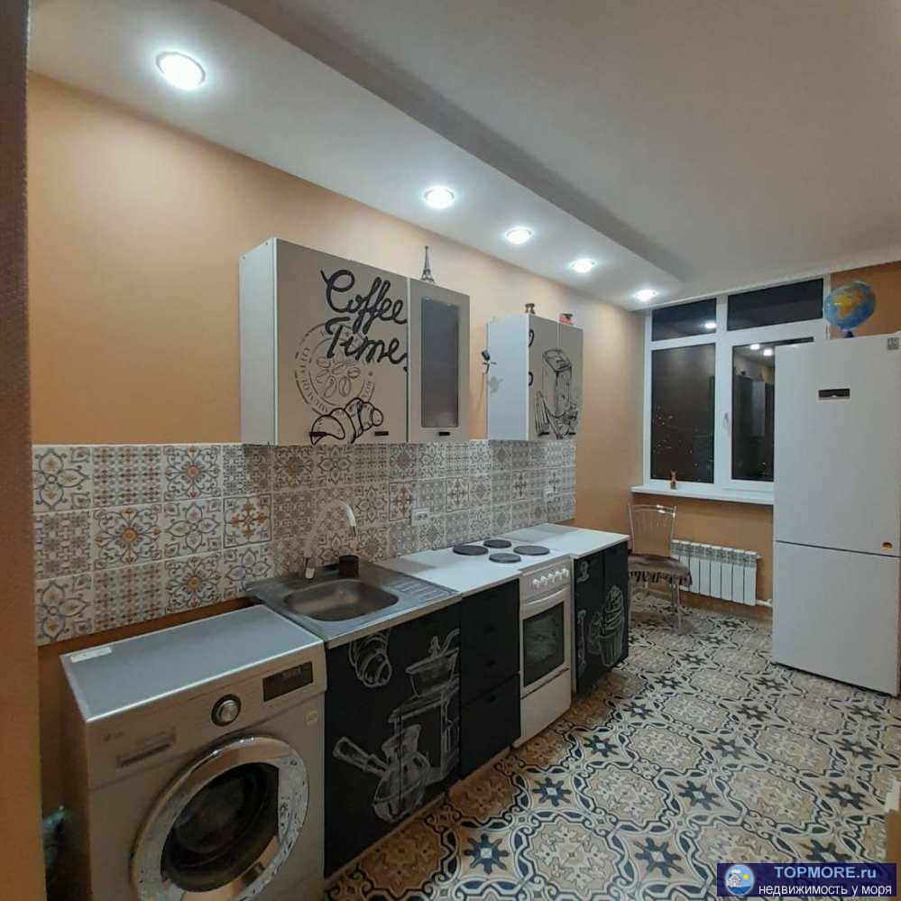 Лот № 164362. Двухкомнатная квартира с евро ремонтом в доме комфорт класса, вид на горы.  Коммуникации центральные,... - 1