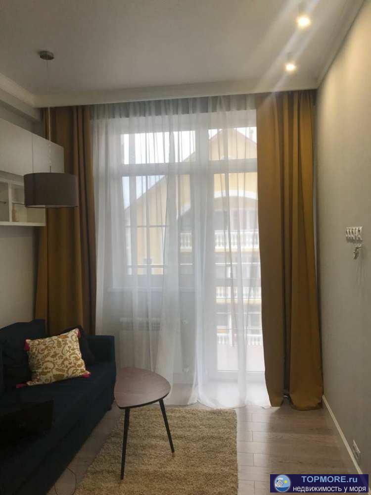 Лот № 164514. Продается квартира с шикарным дизайнерским ремонтом. 55,9кв.м  Третий этаж, четырехэтажного дома. Окна... - 2