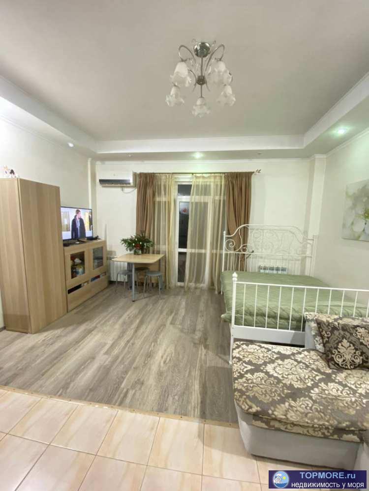 Лот № 164976. Квартира в Адлере, ул. Изумрудная, район Курортный городок. Недалеко от Ленина, не гора.  Тёплая и... - 2