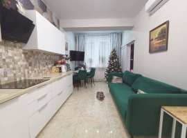 Лот № 165179. Продается квартира в центре Адлера. Высокий первый...