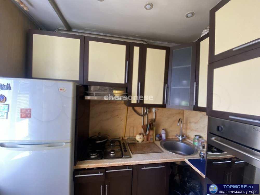 В прямой продаже двухкомнатная квартира в центре Севастополя.  Про документы: один собственник, документы российского... - 2