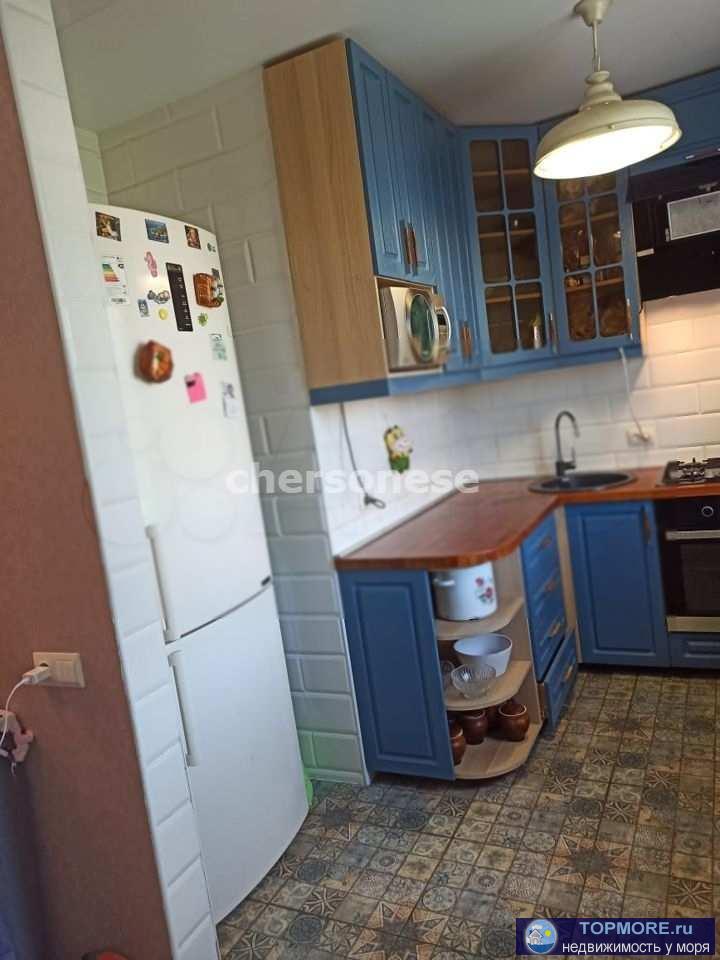 Продается просторная трехкомнатная квартира 60 м2 по проспекту Победы.  Светлая, уютная квартира. Сделан качественный... - 2