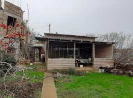 Продается дом-дача на Автобате в СТ "Утес" на берегу моря...