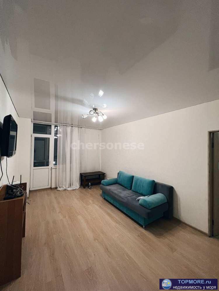 Сдается 2-х комнатная квартира в новом доме по улице Колобова (Гагаринский округ).  Уютная, светлая квартира, сделан... - 1