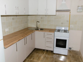 В с. Табачное продается трёхкомнатная квартира  45.7 кв.

В...