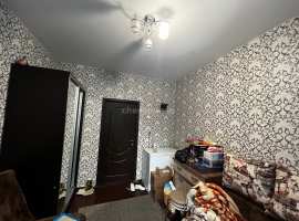 Продаются  2 -е комнаты в 3-х комнатной квартире,    в комнатах...