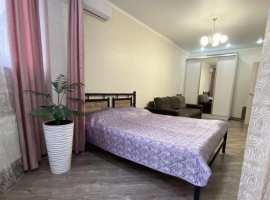 Продается светлая и просторная 1-комнатная квартира в центральной...