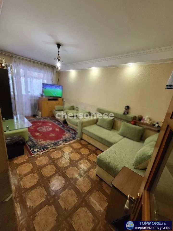 Предлагается к продаже двухкомнатная квартира в самом востребованном районе г. Севастополя  О квартире:  Район -...