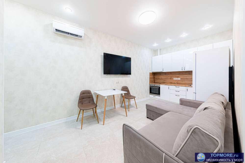 Лот № 167712. Продаётся апартамент (поделённый на два) общей площадью 90 м2.Три отдельных спальни, два санузла. Перед... - 1