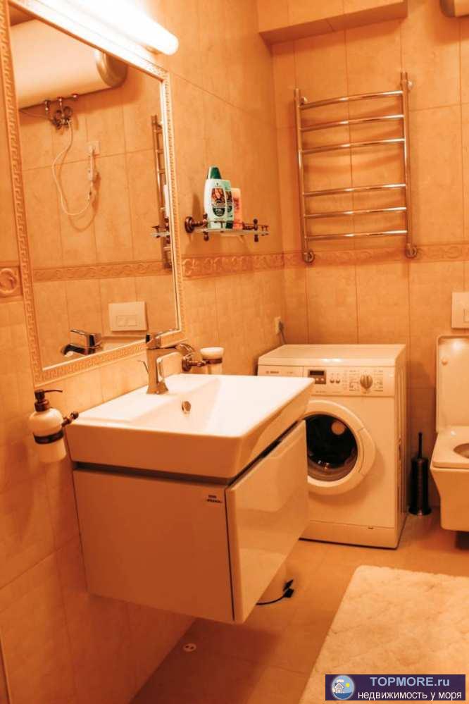 Лот № 137243. Продаётся роскошная классическая квартира, полностью готовая к проживанию в Эстосадке.  В квартире... - 2