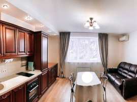 Лот № 137243. Продаётся роскошная классическая квартира, полностью...