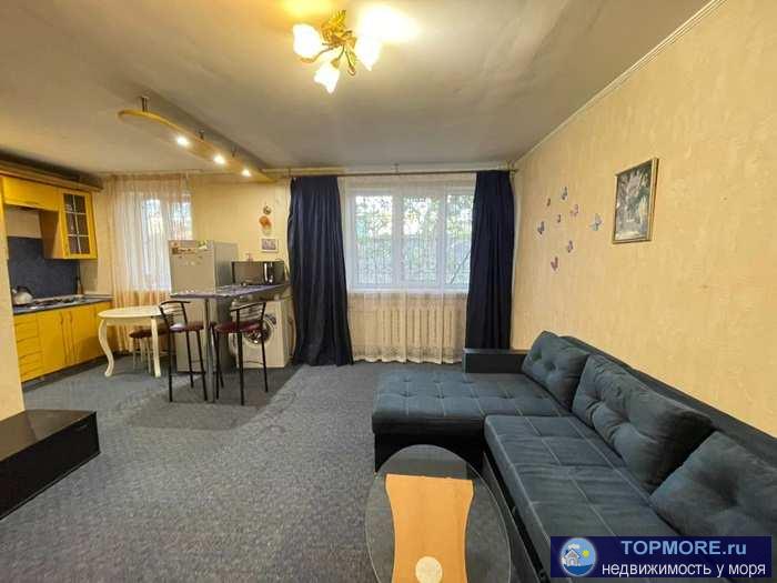 Сдается на длительный период отличная 1 комнатная квартира-студия в центре г. Севастополя по ул Гоголя . В квартире...