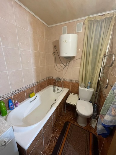 Сдается комната в 3-х комнатной квартире. Гагаринский район г. Севастополя. Стрелецкая бухта. В комнате имеется все... - 1