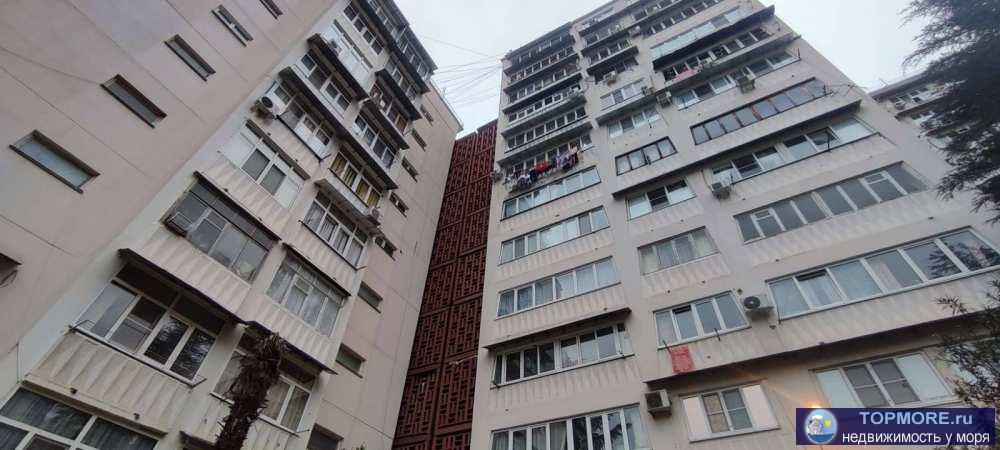 Лот № 168265. Продаю квартира в центре Кудепсты, в 15 минутах ходьбы от моря.Квартира в высотке на 5 этаже, окна... - 2