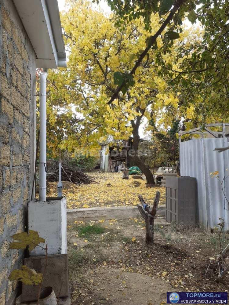 Под Задатком.  Предлагается к продаже дом 40 кв.м в СТ Медик - 1.   Расположен на участке 8 сот - ИЖС.  Дом... - 2