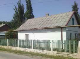 Продается дом в пгт. Советский, республики Крым.

Состояние жилое....