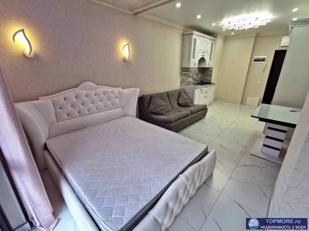 Лот № 168343. Продаётся квартира в центре города 28.1кв.м, в жк Сокол.Корпус Б, 3 этаж с балконом, панорамные окна... - 2