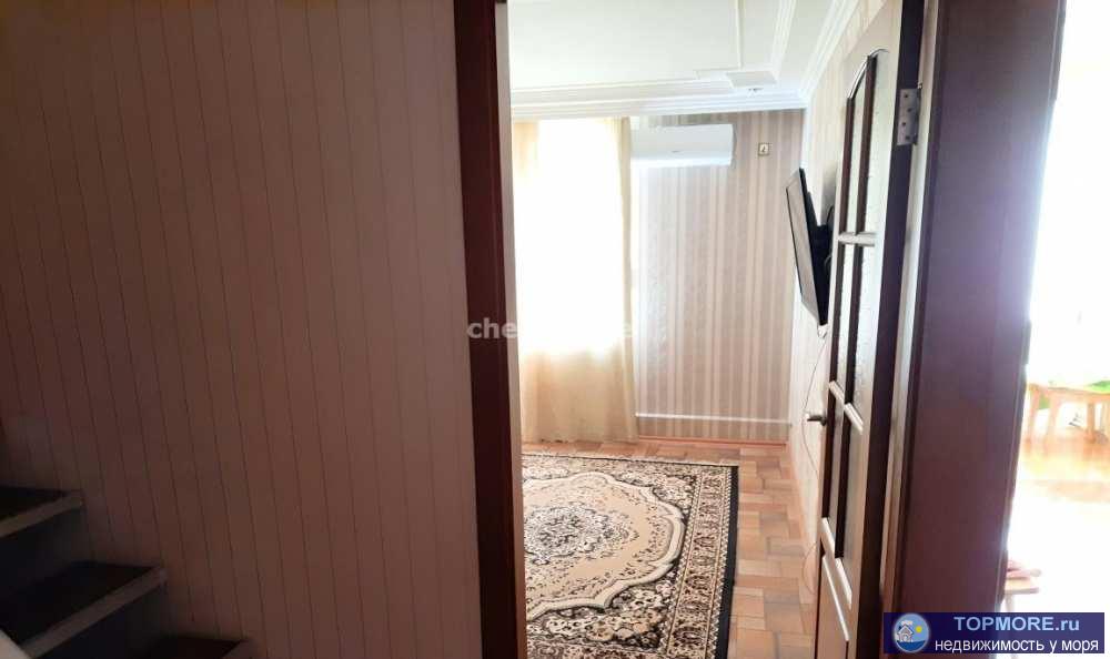 Сдается двухуровневая квартира, рядом с морем!   В квартире есть все для комфортного проживания. На 1 этаже -... - 2