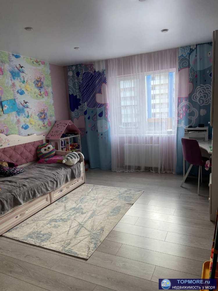 Лот № 168543. Продаётся евро-трёшка в доме бизнес класса, с ремонтом, мебелью и техникой.Установлен новый кухонный... - 1