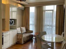 Лот № 168936. Светлая просторная квартира в центре Адлера,...