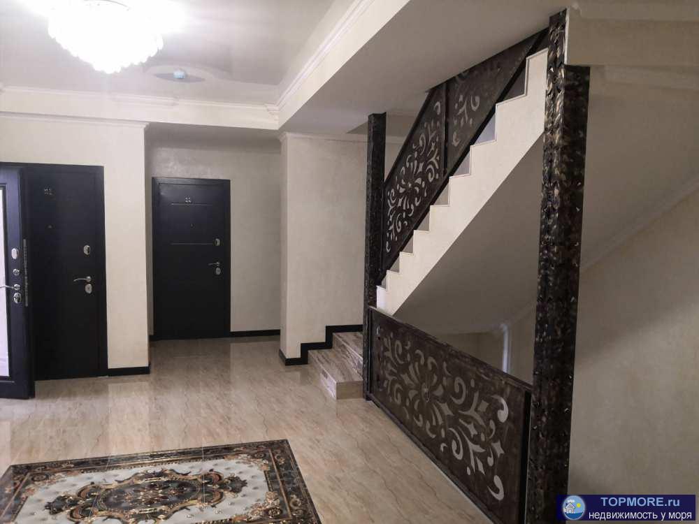 Лот № 126639. Продаю комфортные апартаменты с ремонтом и мебелью. Море с песчано-галичным пляжем всего в 10 минутах...