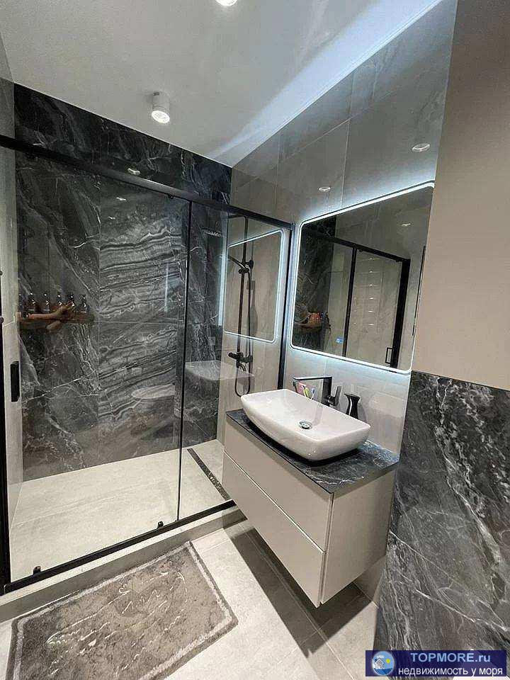 Лот № 168730. В продаже квартира с панорамным видом на море на 14 этаже.  Просторный балкон с видом на море 360*. До... - 1