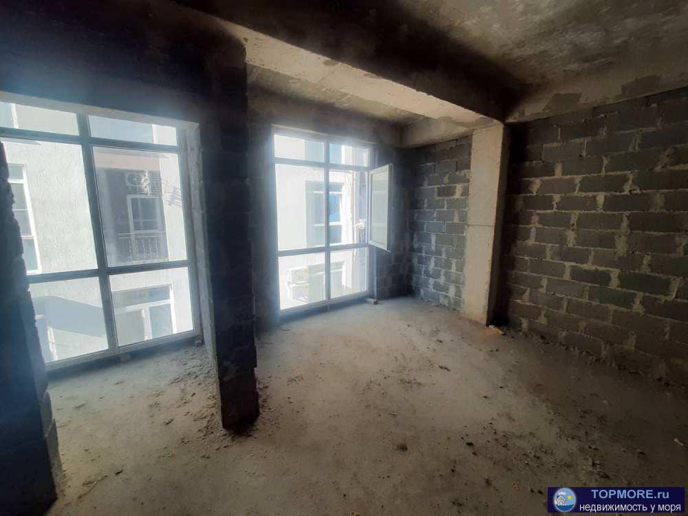 Лот № 168672. Предлагается к продаже просторная студия. Планировка свободная. Квартира под ремонт. Дом находится в... - 1