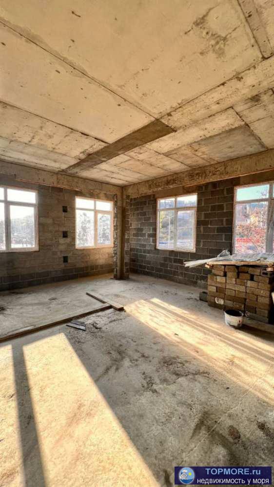 Лот № 166892. Продается просторная, светлая квартира в новом доме.   О локации:  - Ровная местность  - Район Молдовка... - 2