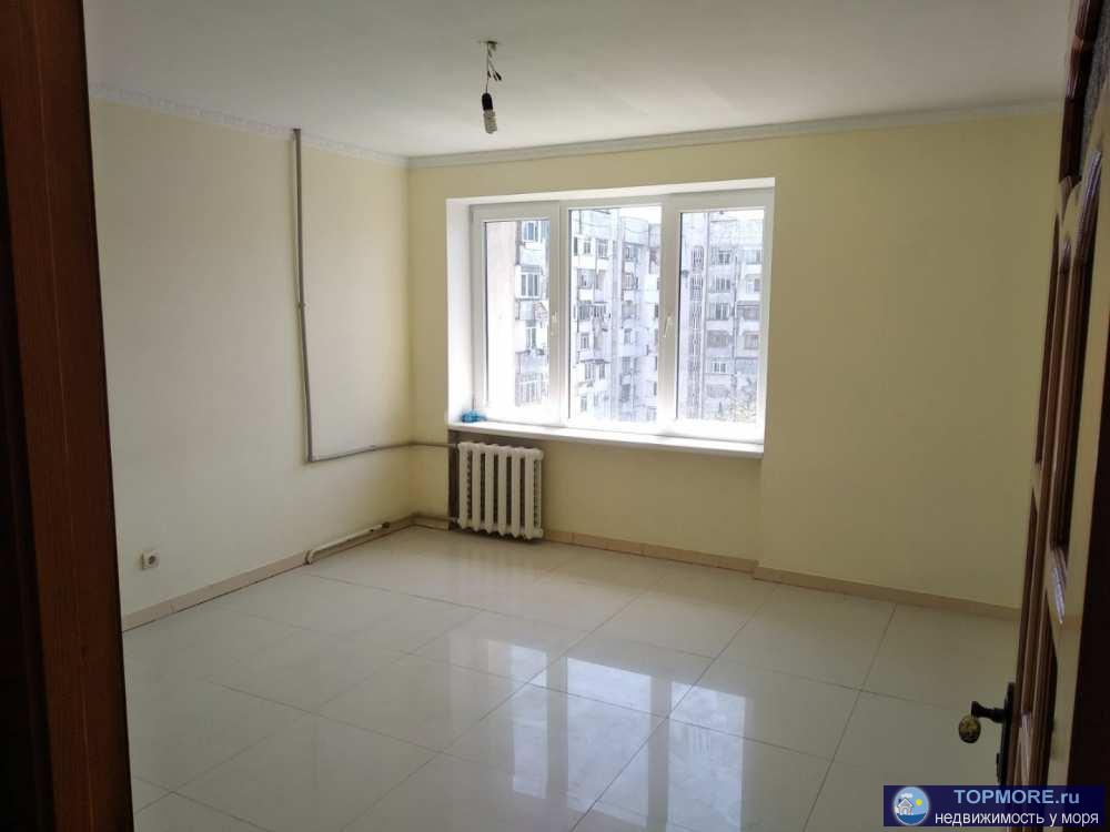 Продается двухуровневая, трехкомнатная квартира в Гагаринском районе.  Комнаты изолированные, два санузла, два...