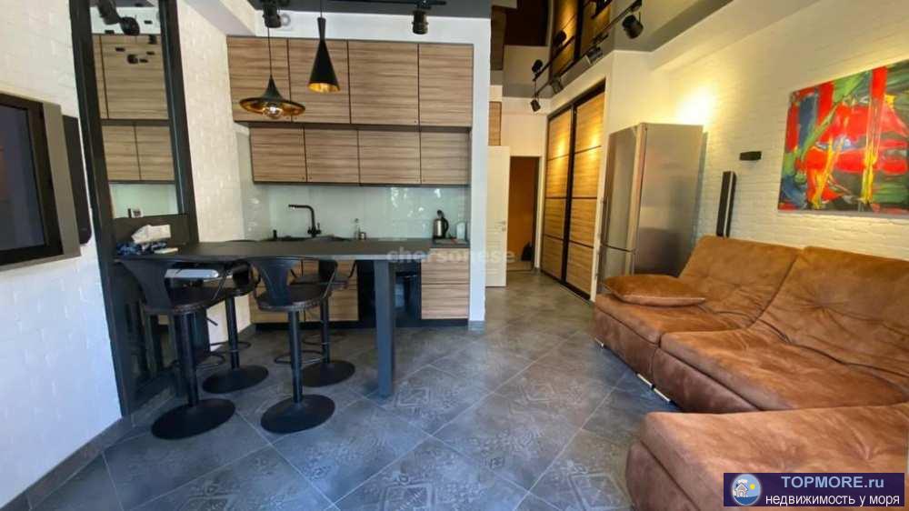 На самой южной улице Ленина , в Алупке,продаются новые апартаменты-студия (общей площадью 25,2 кв м+балкон), в...