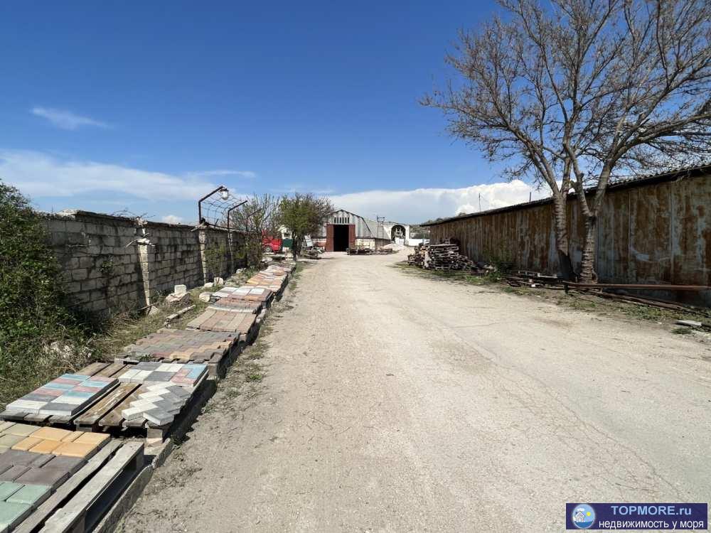 Продается земельный участок (уступка права аренды) территория базы 1,5 га, на северной стороне, в промзоне, по ул.... - 1