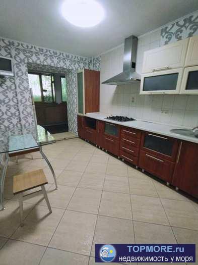 Сдается на длительный период крупногабаритная 2-х комнатная квартира частично с мебелью. После косметического...