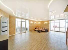 В прямой продаже видовая четырёхкомнатная квартира в гагаринском...