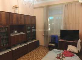 Сдается просторная  комната в самом центре Севастополя, на ул....