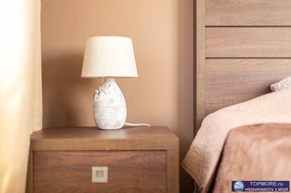 Лот № 170299. Продается роскошный апартамент в центре Красной поляны!В квартире выделенная кухня, имеется большой... - 2