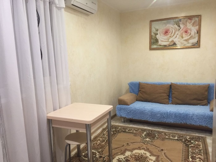 Сдается Длительно студия в частном доме в Гагаринском районе г. Севастополя. В доме АГВ. Закрытая территория ,...