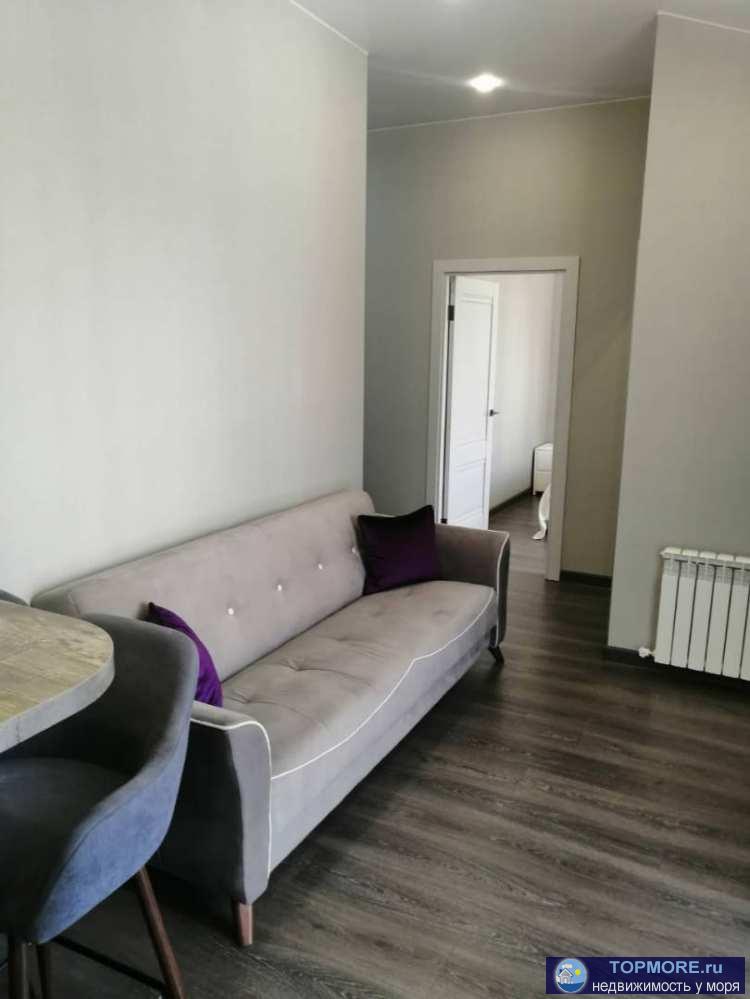 Лот № 170168. Продается уютная квартира! Кухня-гостиная, отдельная спальня, гардеробная, 2 балкона, санузел: душ,...