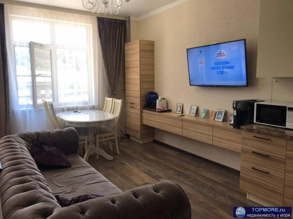 Лот № 169864. Продается просторная квартира в одном из лучших комплексах города Сочи. Комплекс находится в шаговой... - 1