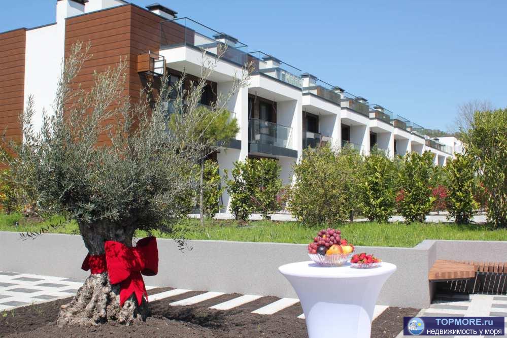 Лот № 168405. Продаются таунхаусы бизнес-класса в стиле Хай-тек в уютном городке, где обеспечена максимальная...