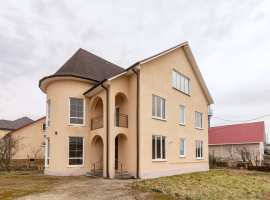 Лот № 165831. Продаю капитальный большой дом в непосредственной...