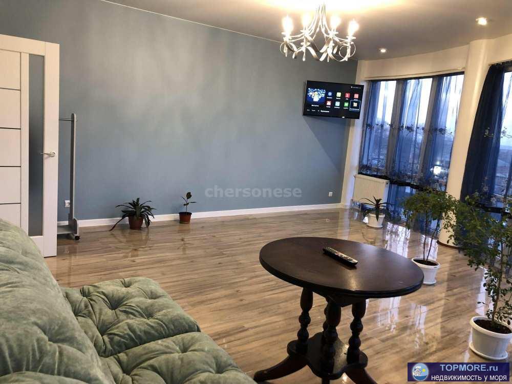  Продаётся шикарная двухкомнатная квартира в центре города с дизайнерским ремонтом   Квартира: Коридор 6,5 в.м.,... - 2