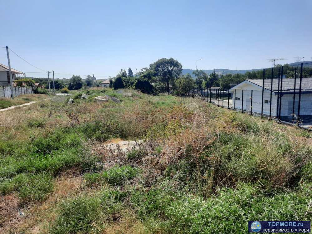 Предлагаем к продаже земельный участок 5 сот. ИЖС в г. Инкерман.  Участок ровный. правильной формы, все коммуникации...