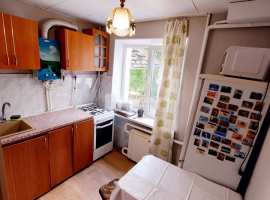 Сдам до лета благоустроенную 2 комнатную 
квартиру на высоком 1...