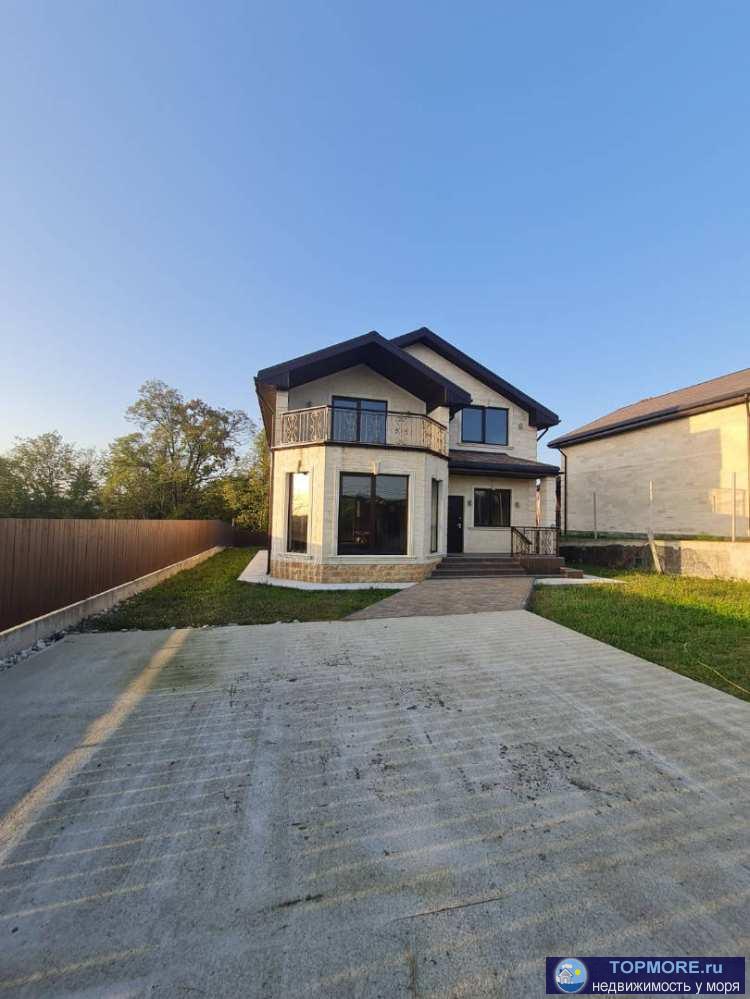 Лот № 163678. Коттедж на закрытой придомовой  территории выполнен в классическом стиле.   Этот уютный дом огорожен... - 2